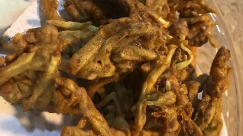 Alu ke pakode ki recipe_very crispy tasty and yummy 😋 new recipe