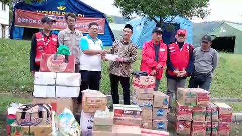 Bantuan utk korban gempa cianjur melalui posko pmi depok