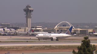 FAA asks FBI to investigate 17 cases of unruly passengers on flights
