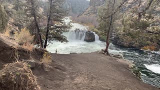 Central Oregon – Spectacular Long Approach to Steelhead Falls – 4K