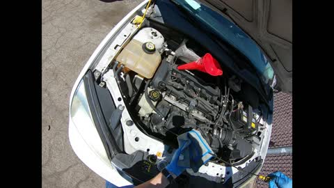 2007 Ford Focus Oil Change and Filter Replacement