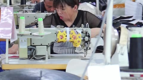 sewing the bags #sewing #bags #bagfactory #producing #factory #fyp #foryou #OEM #backpack