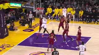 LeBron James Blasts for And-1 Reverse! Lakers vs. Cavaliers