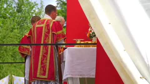 Day 2, Bishop Athanasius Schneider Pentecost Mass, 2015 Paris_Chartres Pilgrimage