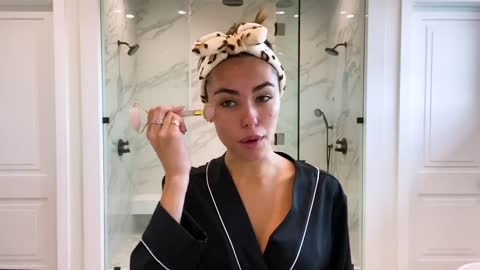 Madison Beer’s Guide to Soap Brows and Easy Blush _ Beauty Secrets _ Vogue