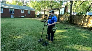 Flinging some dirt at a 1956 home in Memphis