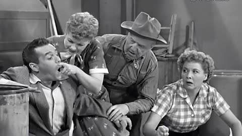 I Love Lucy Season 3 Episode 24 - Lucy Writes a Novel