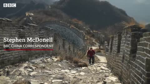 The brothers running the Great Wall of China - BBC News