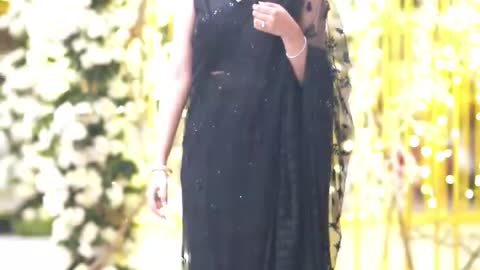 Beautiful Black Saree _ Bridal Make-up 💄✨ #saree #shorts