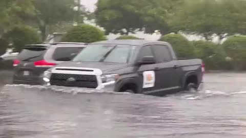 More than foot of rain submerges Fort Lauderdale