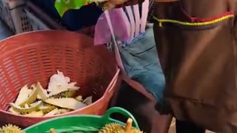 Durian Cutting Skills _ Thai Street Food _shorts-xEQhsht5gEo