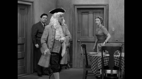 The Honeymooners: The Man from Space - Episode 14 of 39