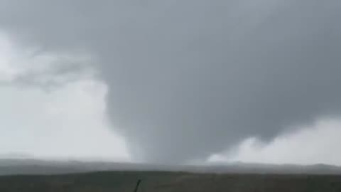 BREAKING 🚨 Incredible footage of massive tornado near Spalding, Nebraska.