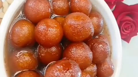 SUJI GULAB JAMUN