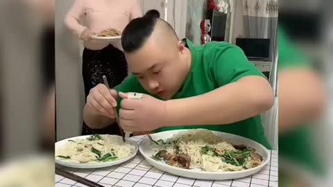 Husband and Wife funny eating show