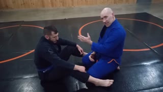 Guillotine defense: Fist in the back