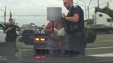 Police Officer Saves Choking Baby!