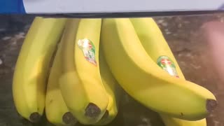 How to keep bananas fresh for longer | Kitchen Tips