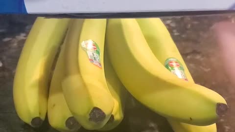 How to keep bananas fresh for longer | Kitchen Tips
