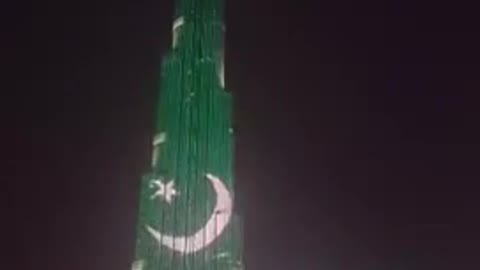Burj Khalifa l- Pakistan National Flag for the very first Time