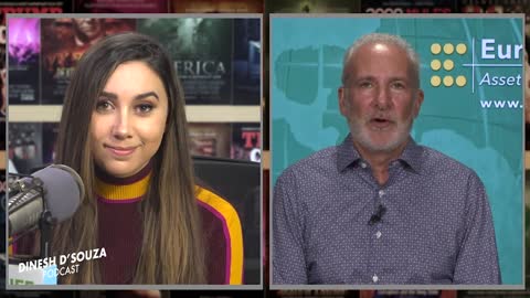 Economist Peter Schiff Predicts What 2023 Holds in Store