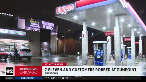 Armed robbers target 7-Eleven with customers inside on Chicago's Northwest Side