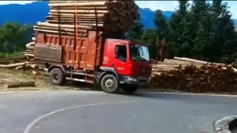 Top dangerous moments of truck driving, truck fail and extremely crazy operation compilation