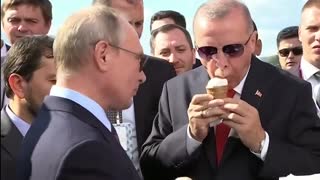 Putin buys Erdogan ice cream, shows off new Su-57 fighter jet during visit to Russia