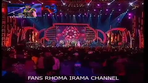 Rhoma Irama feat Rita Sugiarto - Berdendang (Dangdut Is Real Music From Indonesia)