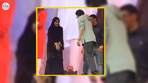 Shahrukh Khan And Muslim Hijab Girl Viral Video From malikshakil610@gmail.com