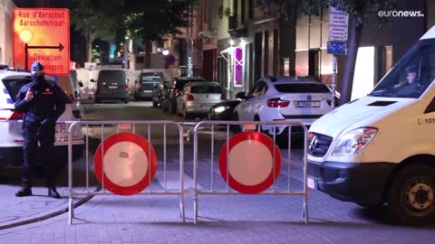 Polícia morto em ataque à faca em Bruxelas