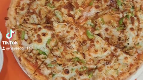 Chicken pizza cheese Sahan arabic chicken shawarma