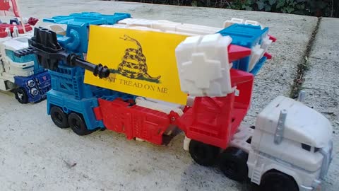 Transformers LGB Truck Convoy 2022