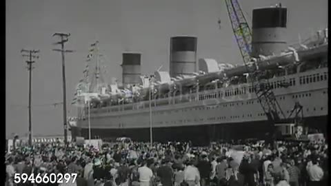 HMS QUEEN MARY arrival in Long Beach