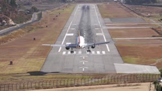 Top 10 Most Dangerous Airports in the World