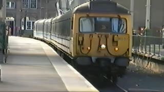 Class 305 at Edinburgh Waverley, 1999