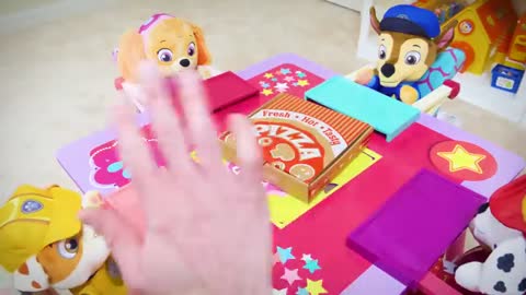 kids, make a toy pizza for the PAW PATROL!