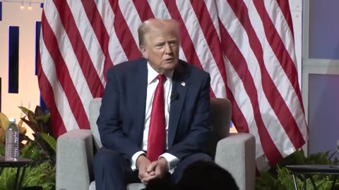 President Trump GOES OFF on reporter at NABJ interview