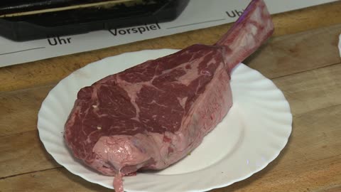 Kupetzius`s TOMAHAWK-STEAK & Krennfleisch Pfanne - Info: 0664 26 09 064