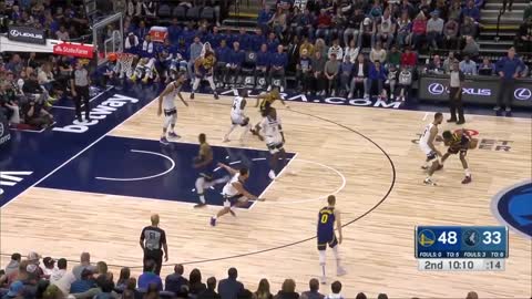 Warriors run Head Tap. Forces low-man help, opens the corner look for Donte DiVincenzo