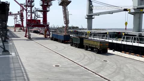 Food aid ship leaves Ukraine for Africa