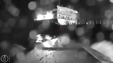 Ataque de drone ucraniano causa danos a navio-tanque russo