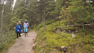 Virtual Hike at Moraine Lake, Banff National Park, Alberta, Canada