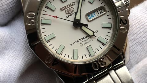 Seiko 5 Sports Automatic 23 Jewels SNZF81K1 Men’s Watch