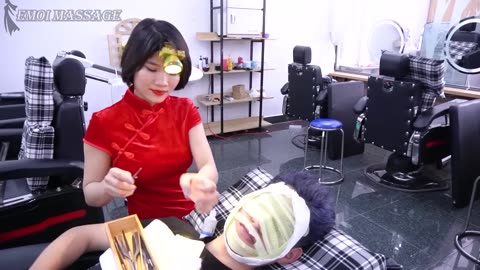 Seoul barbershop massage care service full of her breath to remind you again