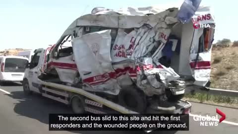 2 bus crashes in Turkey kill at least 31 people at sites of earlier car collisions