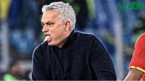 Jose Mourinho Runs Off After Noticing Hidden Red Card