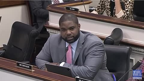 Congressman Byron Donald says he is stating facts and not trashing anyone committee chair was not happy-バイロン・ドナルド下院議員は、事実を述べており、委員会の議長が不満だったと言っています。