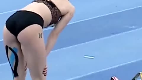 Beutiful woman long jump 🥰