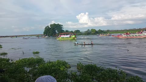 Bangladesh river racing